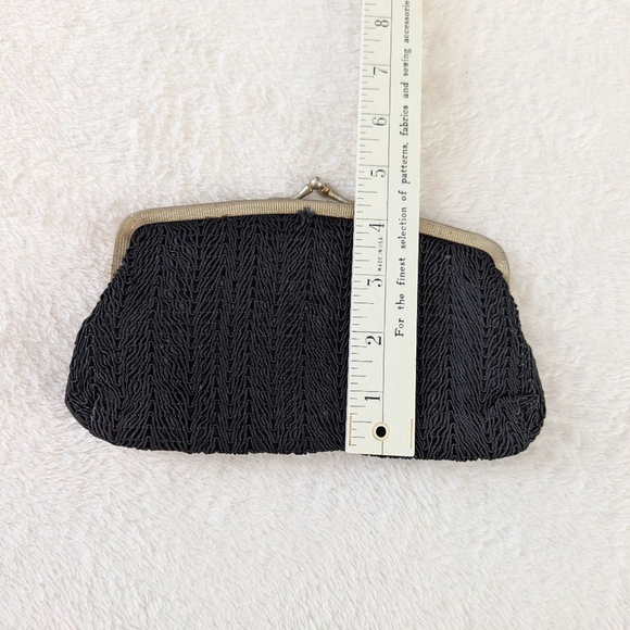 Vintage Black Woven Clutch Purse - Picture 7 of 9